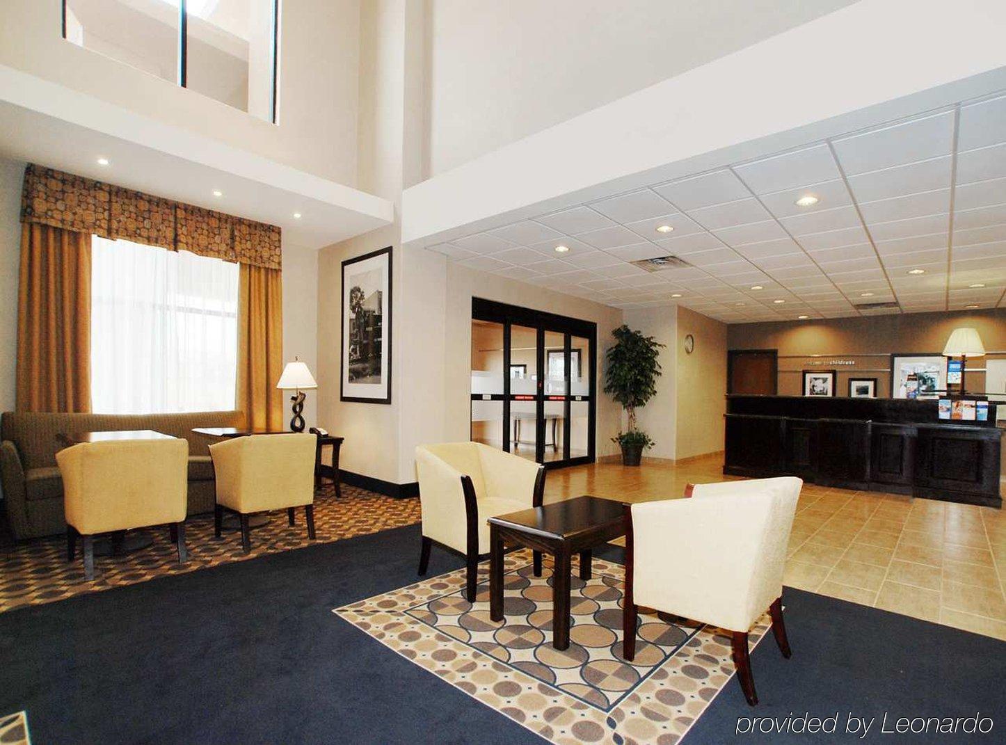 Hampton Inn & Suites Childress Beltér fotó