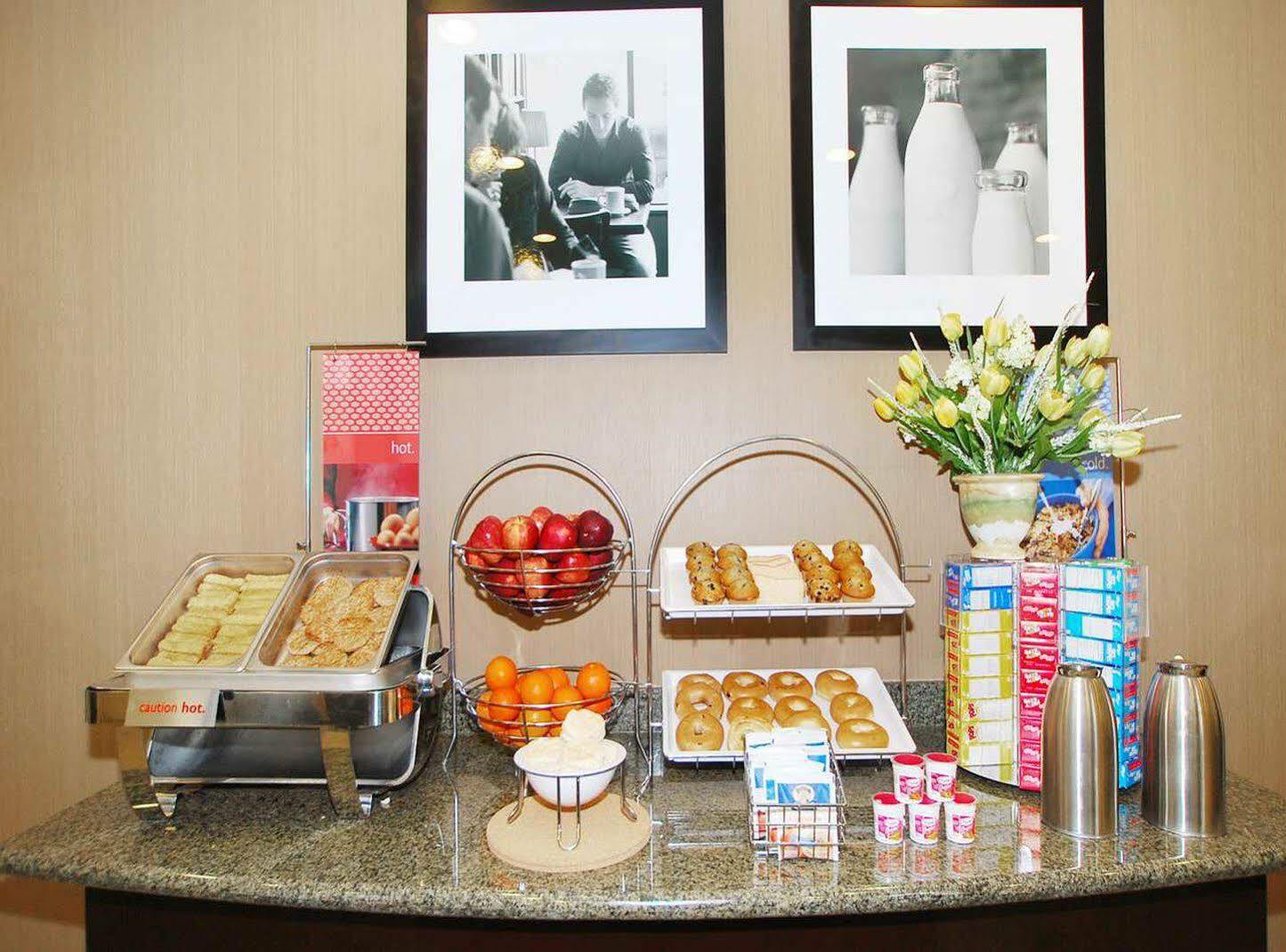 Hampton Inn & Suites Childress Kültér fotó